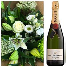 Flowers and Fizz - Moet