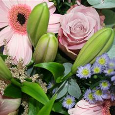 Florist&#39;s Choice Hand Tied - Pastel 